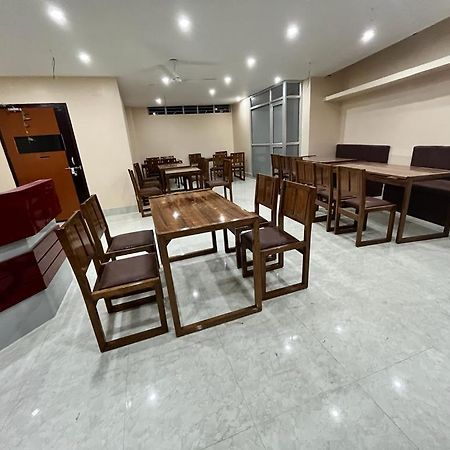 Hotel Magic Square Guwahati Exterior foto